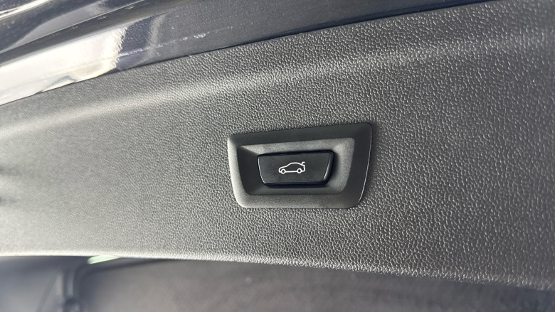 BMW iX 240kW xDrive40 M Sport Edition 76.6kWh 5dr Auto Electric Estate